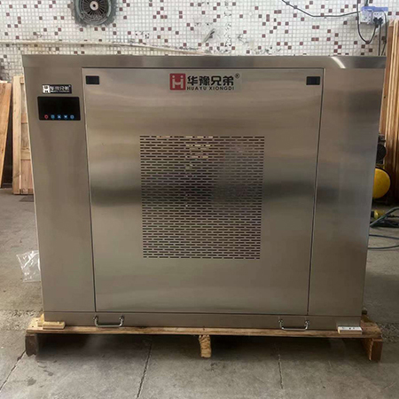 1噸片冰機帶外罩交付上海某環境公司